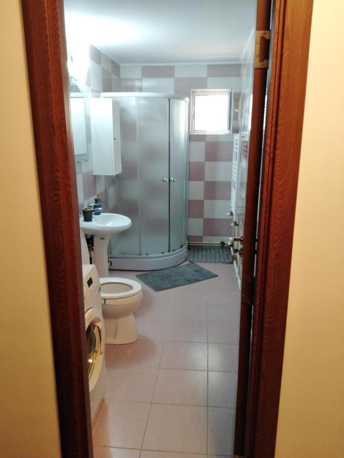 Ferienwohnung Garsoniera Rebecca Tîrgu Ocna Exterior foto